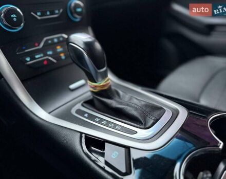 Серый Форд Эдж, объемом двигателя 2 л и пробегом 95 тыс. км за 16990 $, фото 22 на Automoto.ua