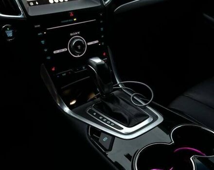 Серый Форд Эдж, объемом двигателя 2 л и пробегом 137 тыс. км за 12950 $, фото 4 на Automoto.ua