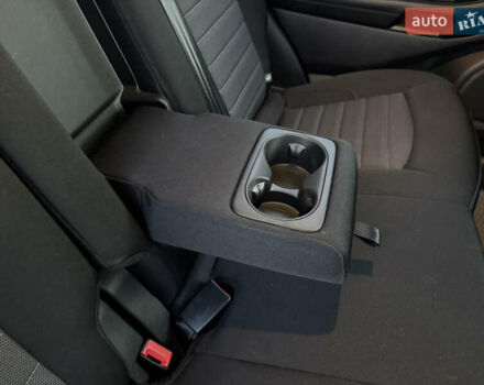 Сірий Форд Едж, об'ємом двигуна 2 л та пробігом 55 тис. км за 15000 $, фото 31 на Automoto.ua