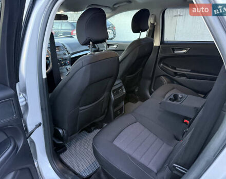 Сірий Форд Едж, об'ємом двигуна 2 л та пробігом 55 тис. км за 15000 $, фото 34 на Automoto.ua