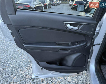 Сірий Форд Едж, об'ємом двигуна 2 л та пробігом 55 тис. км за 15000 $, фото 33 на Automoto.ua