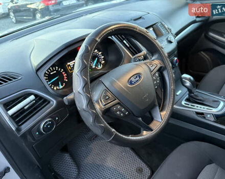 Сірий Форд Едж, об'ємом двигуна 2 л та пробігом 55 тис. км за 15000 $, фото 42 на Automoto.ua