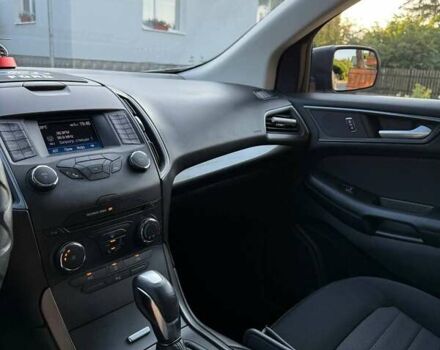 Серый Форд Эдж, объемом двигателя 2 л и пробегом 53 тыс. км за 15900 $, фото 31 на Automoto.ua