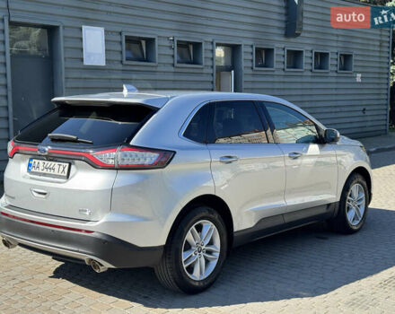 Сірий Форд Едж, об'ємом двигуна 2 л та пробігом 143 тис. км за 16300 $, фото 7 на Automoto.ua