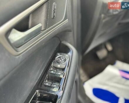 Сірий Форд Едж, об'ємом двигуна 2 л та пробігом 114 тис. км за 14700 $, фото 9 на Automoto.ua