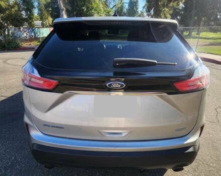 Сірий Форд Едж, об'ємом двигуна 2 л та пробігом 49 тис. км за 11000 $, фото 4 на Automoto.ua