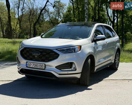Серый Форд Эдж, объемом двигателя 2 л и пробегом 44 тыс. км за 24500 $, фото 3 на Automoto.ua