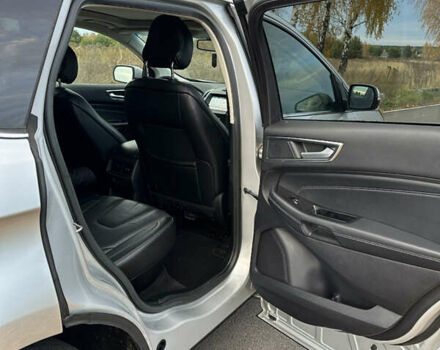 Серый Форд Эдж, объемом двигателя 2 л и пробегом 136 тыс. км за 18500 $, фото 8 на Automoto.ua