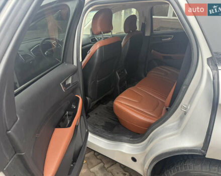 Серый Форд Эдж, объемом двигателя 2 л и пробегом 189 тыс. км за 17000 $, фото 7 на Automoto.ua