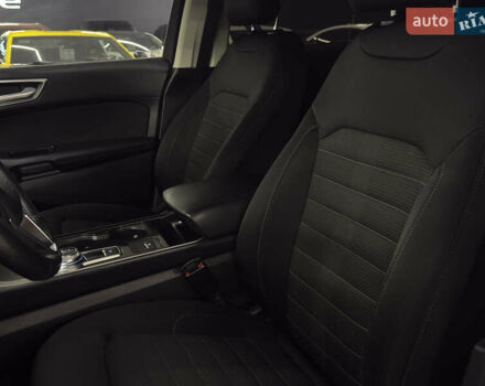 Сірий Форд Едж, об'ємом двигуна 2 л та пробігом 65 тис. км за 17499 $, фото 17 на Automoto.ua