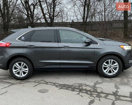 Серый Форд Эдж, объемом двигателя 2 л и пробегом 221 тыс. км за 17000 $, фото 3 на Automoto.ua