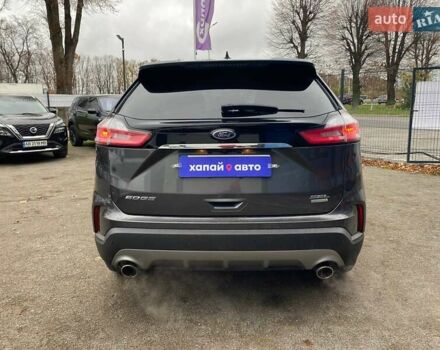 Серый Форд Эдж, объемом двигателя 2 л и пробегом 79 тыс. км за 23500 $, фото 7 на Automoto.ua