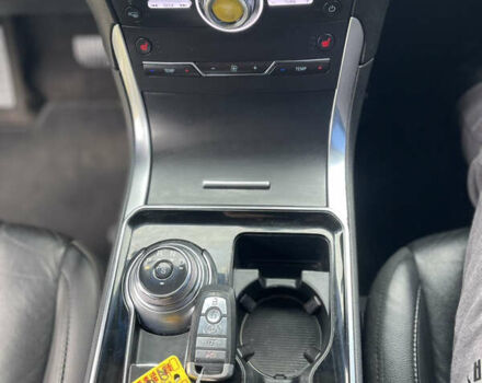 Серый Форд Эдж, объемом двигателя 2 л и пробегом 28 тыс. км за 19300 $, фото 24 на Automoto.ua