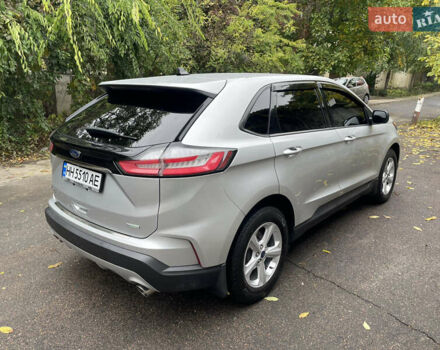 Сірий Форд Едж, об'ємом двигуна 2 л та пробігом 74 тис. км за 18700 $, фото 4 на Automoto.ua