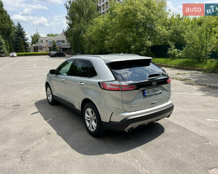 Серый Форд Эдж, объемом двигателя 2 л и пробегом 210 тыс. км за 19000 $, фото 2 на Automoto.ua