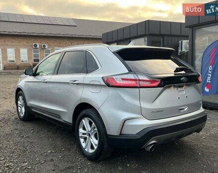 Сірий Форд Едж, об'ємом двигуна 2 л та пробігом 167 тис. км за 14300 $, фото 5 на Automoto.ua