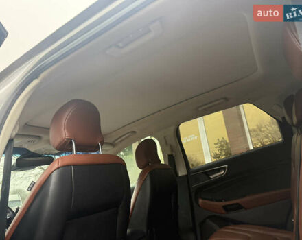 Серый Форд Эдж, объемом двигателя 2 л и пробегом 189 тыс. км за 17000 $, фото 10 на Automoto.ua