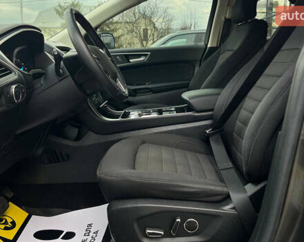 Сірий Форд Едж, об'ємом двигуна 2 л та пробігом 122 тис. км за 17900 $, фото 9 на Automoto.ua