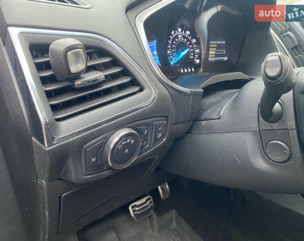 Серый Форд Эдж, объемом двигателя 2 л и пробегом 66 тыс. км за 20500 $, фото 18 на Automoto.ua