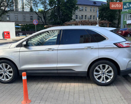 Сірий Форд Едж, об'ємом двигуна 2 л та пробігом 662 тис. км за 20000 $, фото 3 на Automoto.ua