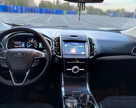 Серый Форд Эдж, объемом двигателя 2 л и пробегом 65 тыс. км за 22500 $, фото 6 на Automoto.ua