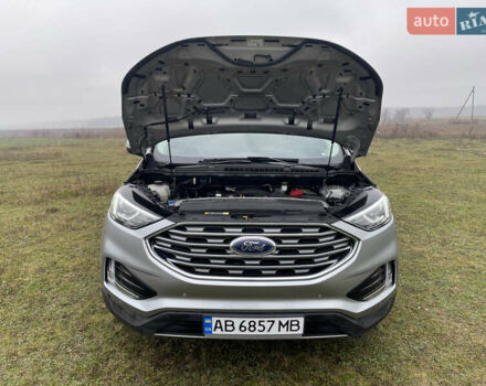 Серый Форд Эдж, объемом двигателя 2 л и пробегом 28 тыс. км за 19300 $, фото 17 на Automoto.ua