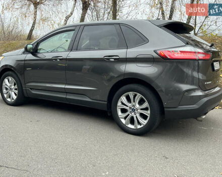 Серый Форд Эдж, объемом двигателя 2 л и пробегом 66 тыс. км за 20500 $, фото 2 на Automoto.ua