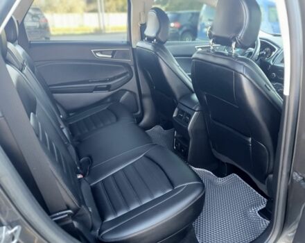 Серый Форд Эдж, объемом двигателя 2 л и пробегом 229 тыс. км за 15000 $, фото 4 на Automoto.ua