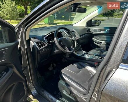 Серый Форд Эдж, объемом двигателя 2 л и пробегом 114 тыс. км за 20500 $, фото 4 на Automoto.ua