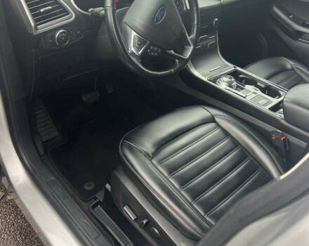 Серый Форд Эдж, объемом двигателя 2 л и пробегом 210 тыс. км за 19000 $, фото 6 на Automoto.ua