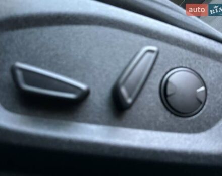 Серый Форд Эдж, объемом двигателя 2 л и пробегом 149 тыс. км за 16500 $, фото 9 на Automoto.ua