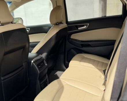 Сірий Форд Едж, об'ємом двигуна 2 л та пробігом 89 тис. км за 18000 $, фото 3 на Automoto.ua