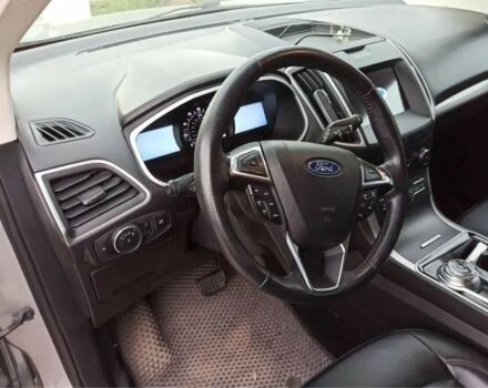 Серый Форд Эдж, объемом двигателя 2 л и пробегом 90 тыс. км за 12300 $, фото 9 на Automoto.ua