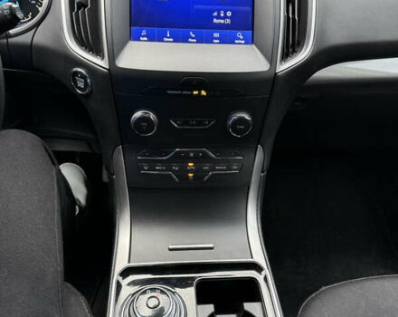 Серый Форд Эдж, объемом двигателя 2 л и пробегом 155 тыс. км за 15500 $, фото 11 на Automoto.ua