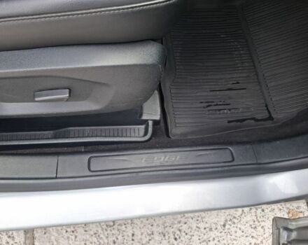 Серый Форд Эдж, объемом двигателя 2 л и пробегом 84 тыс. км за 18000 $, фото 8 на Automoto.ua