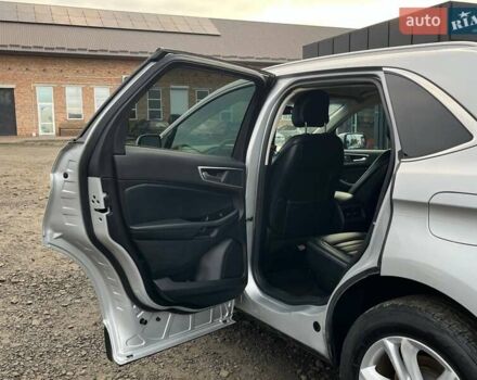 Сірий Форд Едж, об'ємом двигуна 2 л та пробігом 167 тис. км за 14300 $, фото 26 на Automoto.ua