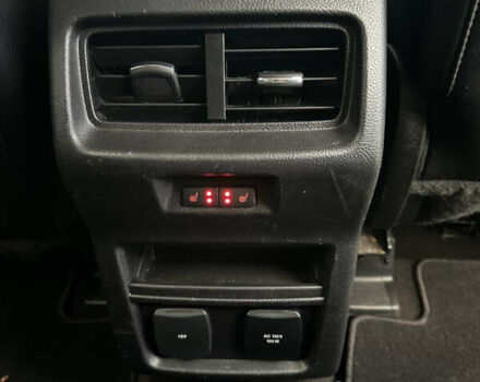 Серый Форд Эдж, объемом двигателя 2 л и пробегом 136 тыс. км за 18500 $, фото 7 на Automoto.ua