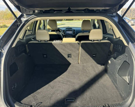 Серый Форд Эдж, объемом двигателя 2 л и пробегом 136 тыс. км за 18800 $, фото 15 на Automoto.ua