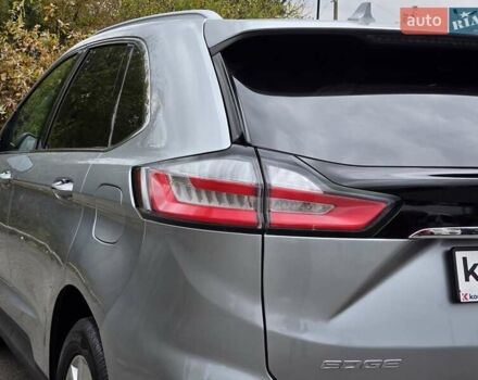 Сірий Форд Едж, об'ємом двигуна 2 л та пробігом 130 тис. км за 20999 $, фото 13 на Automoto.ua