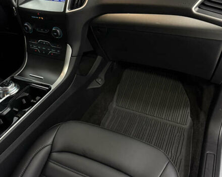 Серый Форд Эдж, объемом двигателя 2 л и пробегом 90 тыс. км за 20500 $, фото 18 на Automoto.ua