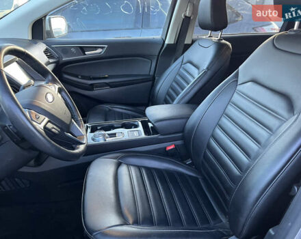 Сірий Форд Едж, об'ємом двигуна 2 л та пробігом 129 тис. км за 12800 $, фото 7 на Automoto.ua