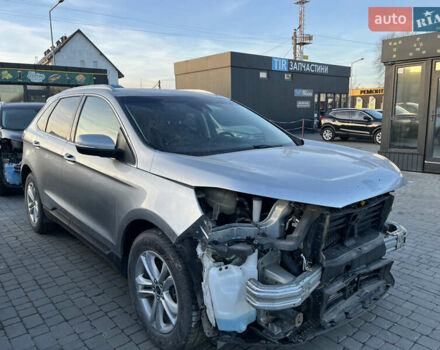 Сірий Форд Едж, об'ємом двигуна 2 л та пробігом 129 тис. км за 12800 $, фото 2 на Automoto.ua