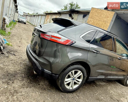Форд Едж 2020 у Харкові на Automoto.ua Сірий Форд Едж, об'ємом двигуна 0 л та пробігом 25 тис. км за 16000 $, фото 3 на Automoto.ua