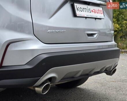 Сірий Форд Едж, об'ємом двигуна 2 л та пробігом 130 тис. км за 20999 $, фото 11 на Automoto.ua