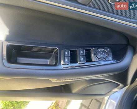 Сірий Форд Едж, об'ємом двигуна 2 л та пробігом 123 тис. км за 17600 $, фото 38 на Automoto.ua