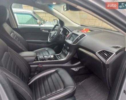 Серый Форд Эдж, объемом двигателя 2 л и пробегом 28 тыс. км за 21999 $, фото 9 на Automoto.ua