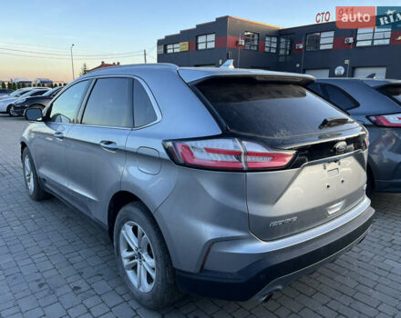 Сірий Форд Едж, об'ємом двигуна 2 л та пробігом 129 тис. км за 12800 $, фото 5 на Automoto.ua