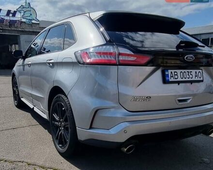 Сірий Форд Едж, об'ємом двигуна 2 л та пробігом 133 тис. км за 20550 $, фото 5 на Automoto.ua