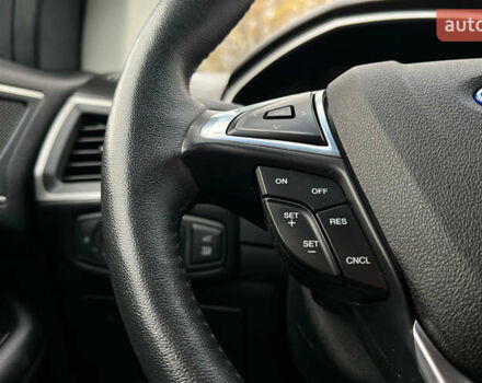 Серый Форд Эдж, объемом двигателя 2 л и пробегом 70 тыс. км за 19800 $, фото 8 на Automoto.ua