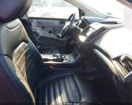 Серый Форд Эдж, объемом двигателя 2 л и пробегом 118 тыс. км за 10900 $, фото 4 на Automoto.ua